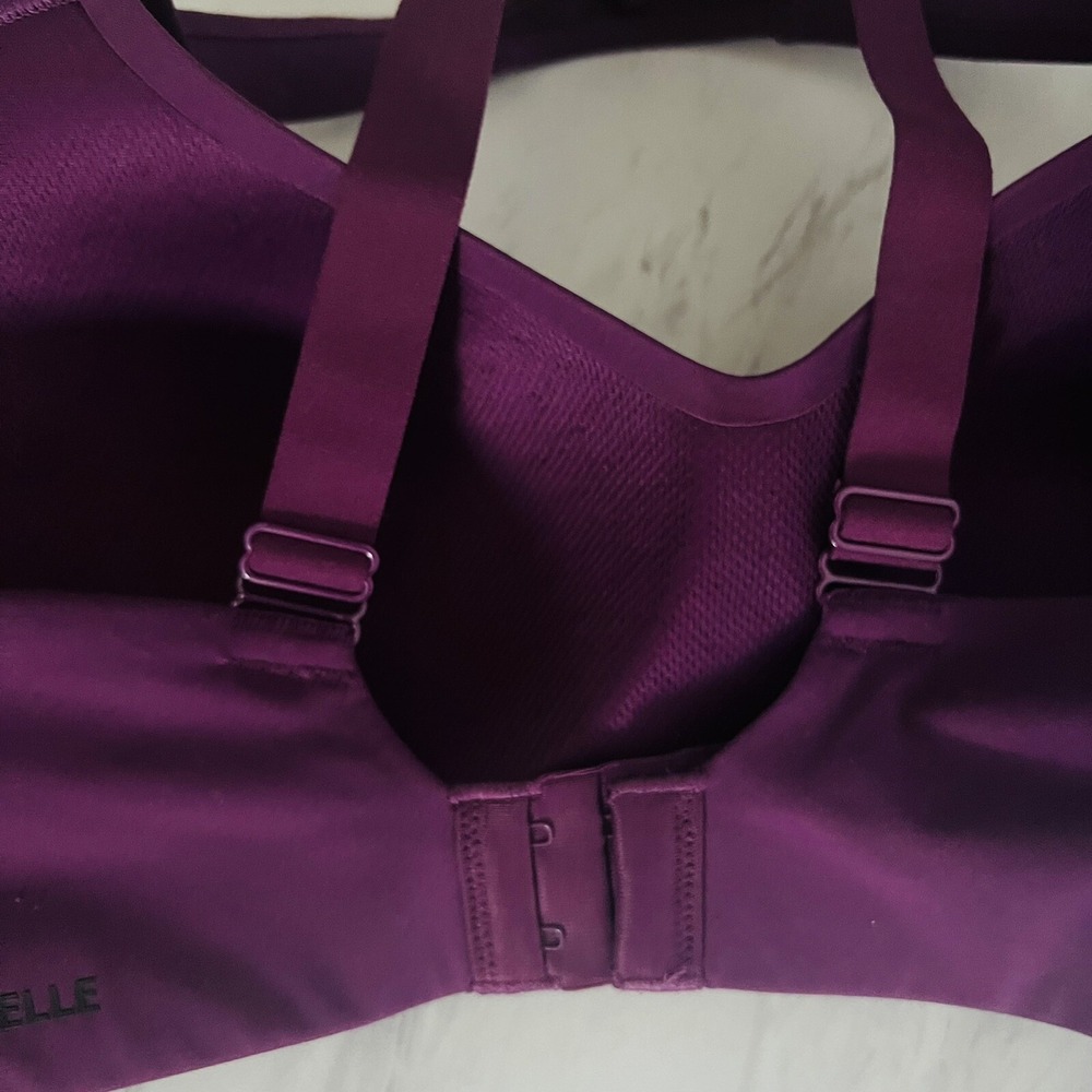 Chantelle‎ High Impact Wirefree Sports Bra, Wireless Top, Purple, Medium, NWT - Picture 8 of 12